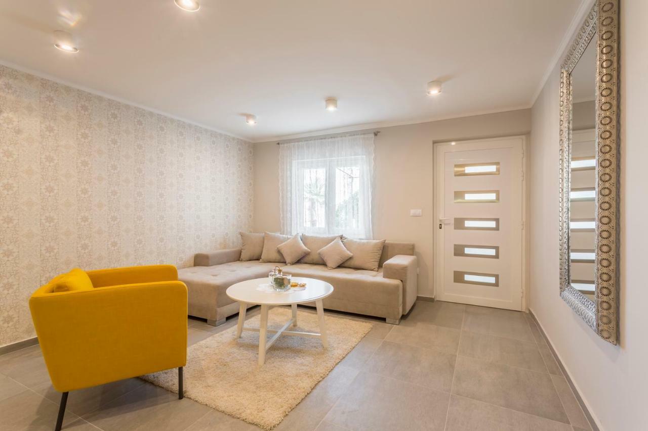 Luxury Apartment Beyond Stobreč Exterior foto